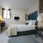 Guest house Boutique Guest Zephyrus 4*