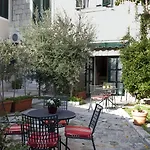 Boutique Guest Zephyrus Pensionat Split