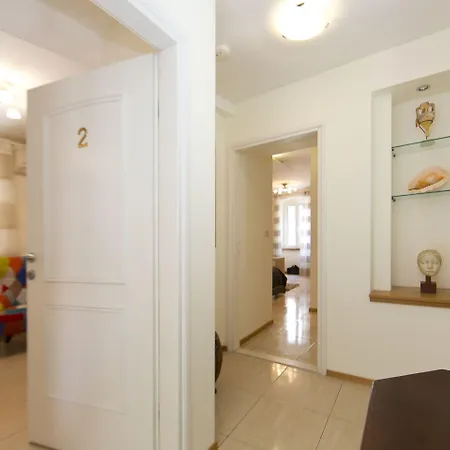 Boutique Guest Zephyrus Konukevi