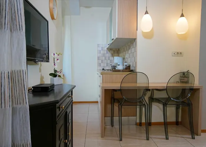 בית הארחה Boutique Guest Zephyrus 4*