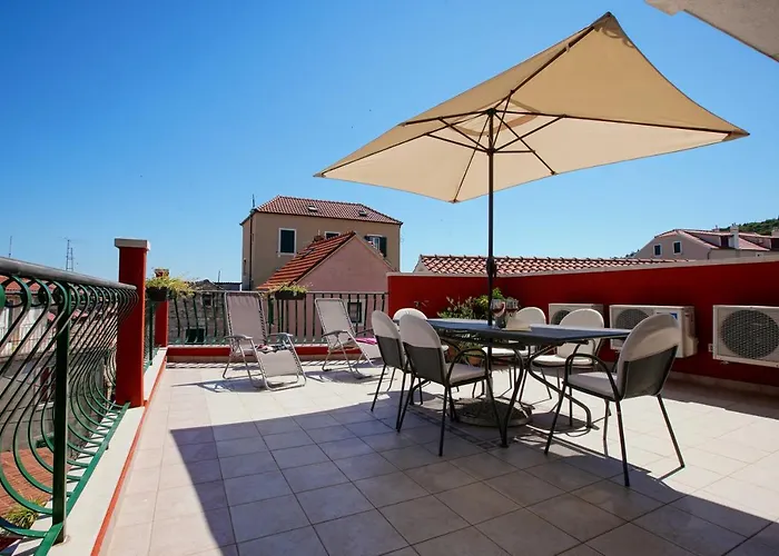 Boutique Guest Zephyrus 4* ספליט