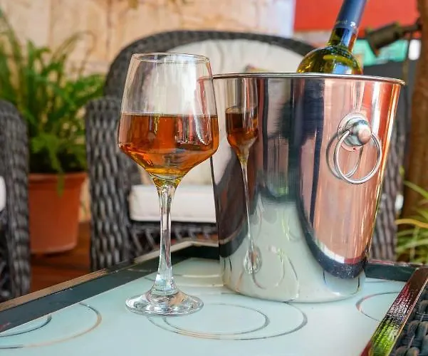 Boutique Guest Zephyrus 4* ספליט