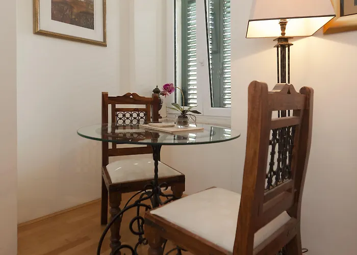 בית הארחה Boutique Guest Zephyrus 4*