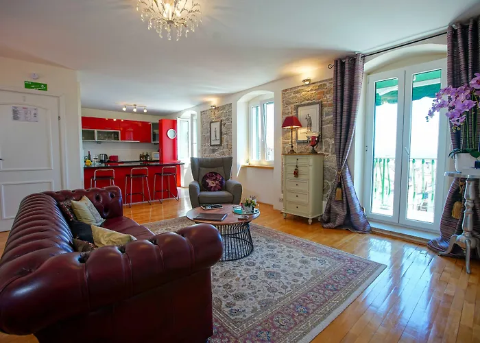 Boutique Guest Zephyrus