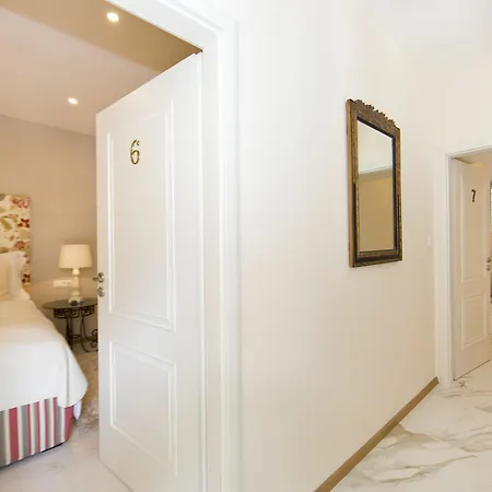 Boutique Guest Zephyrus 4*